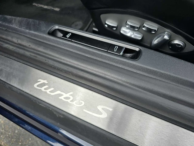 Porsche 911 cabrio 3.8 turbo s 2014 | 1-szb-45 - afbeelding 17 van  31