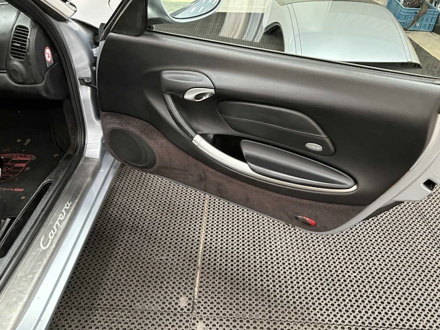 Porsche 911 cabrio youngtimer > 15 - 1999 - afbeelding 21 van  42
