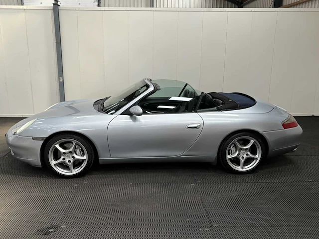 Porsche 911 cabrio youngtimer > 15 - 1999 - afbeelding 23 van  42