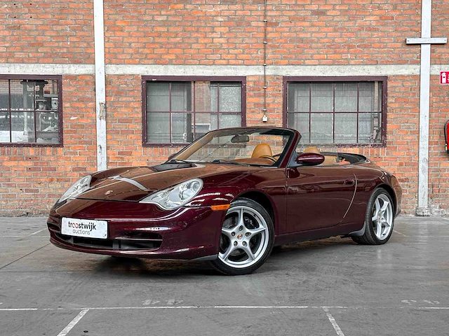 Porsche 911 cabriolet 996 carrera 3.6 320pk 2004 youngtimer - afbeelding 1 van  33