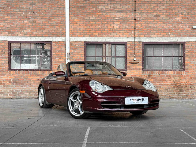 Porsche 911 cabriolet 996 carrera 3.6 320pk 2004 youngtimer - afbeelding 29 van  33