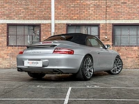 Porsche 911 cabriolet carrera 3.6 996 320p 2003 youngtimer handgeschakeld - afbeelding 11 van  40