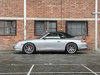 Porsche 911 cabriolet carrera 3.6 996 320p 2003 youngtimer handgeschakeld - afbeelding 17 van  40