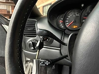 Porsche 911 cabriolet carrera 3.6 996 320p 2003 youngtimer handgeschakeld - afbeelding 22 van  40