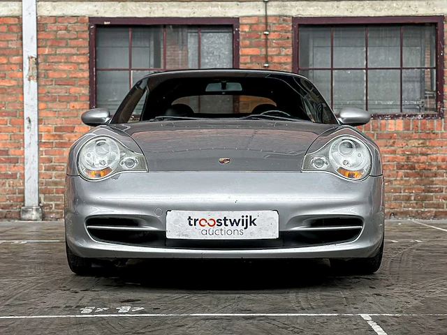 Porsche 911 cabriolet carrera 3.6 996 320p 2003 youngtimer handgeschakeld - afbeelding 34 van  40
