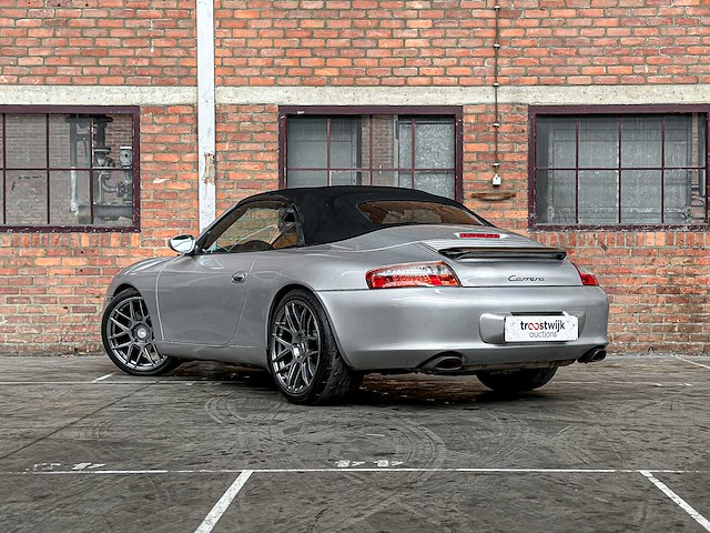 Porsche 911 cabriolet carrera 3.6 996 320p 2003 youngtimer handgeschakeld - afbeelding 7 van  40