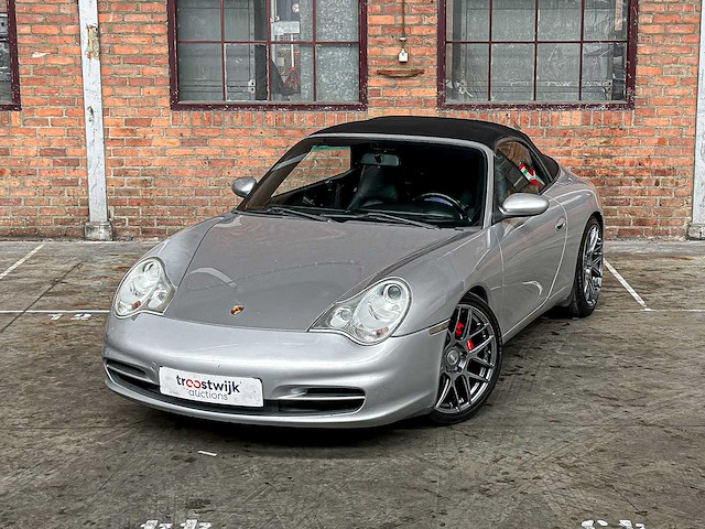 Porsche 911 cabriolet carrera 3.6 996 320p 2003 youngtimer handgeschakeld - afbeelding 23 van  40