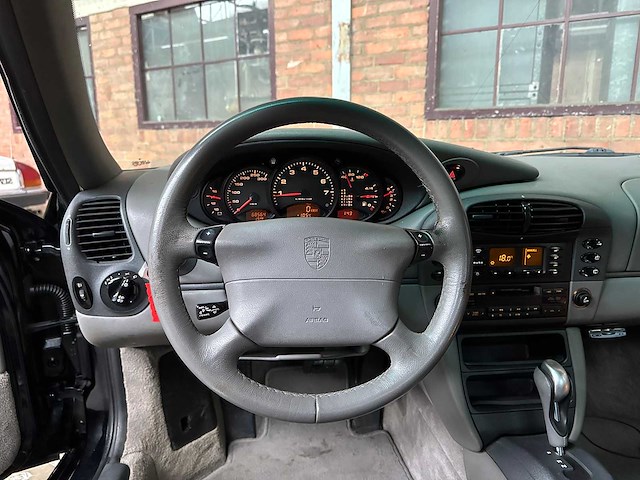 Porsche 911 carrera 3.4 996 300pk 1999 youngtimer (69.000 km) - afbeelding 10 van  35
