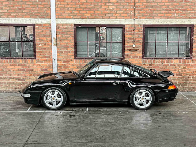 Porsche 911 carrera 4 993 coupe (manual) 272pk 1995 youngtimer - afbeelding 14 van  44