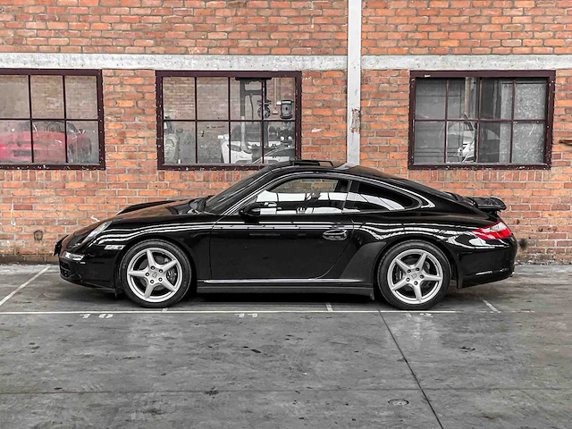 Porsche 911 carrera 4 997 coupé 3.6 325pk 2007 youngtimer - afbeelding 18 van  41