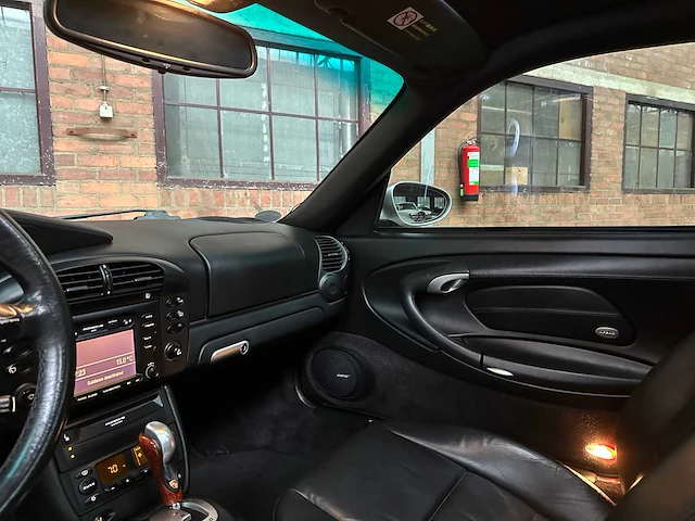 Porsche 911 carrera 4s 3.6 996 320pk 2002 youngtimer - afbeelding 15 van  42