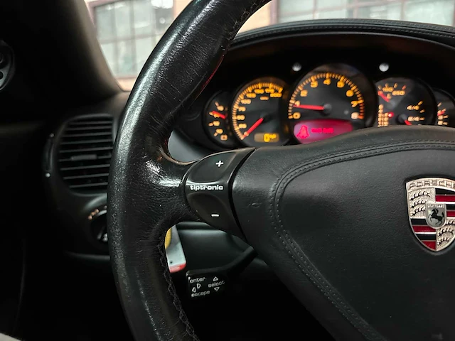 Porsche 911 carrera 4s 3.6 996 320pk 2002 youngtimer - afbeelding 17 van  42
