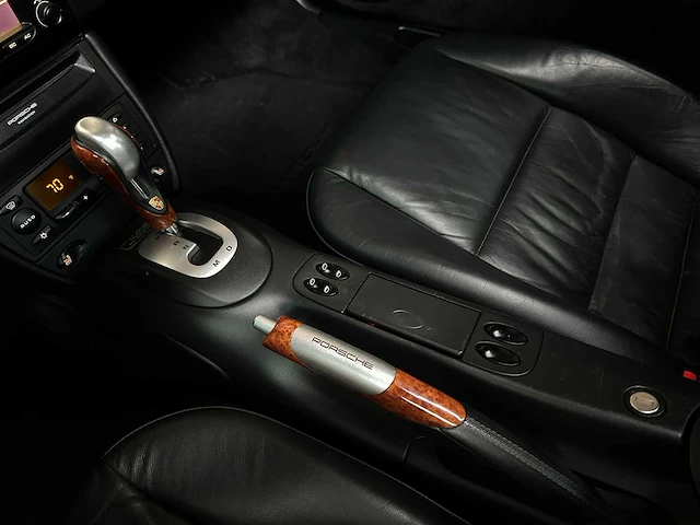 Porsche 911 carrera 4s 3.6 996 320pk 2002 youngtimer - afbeelding 22 van  42