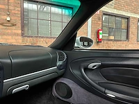 Porsche 911 carrera 4s 996 (handgeschakeld) 320pk 2004 youngtimer - afbeelding 20 van  36