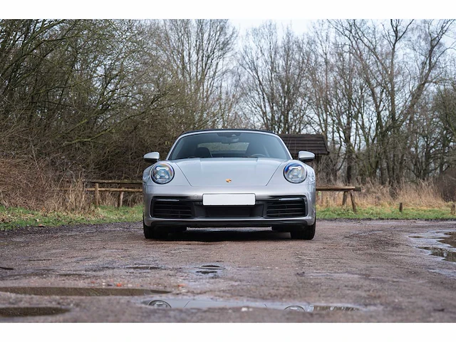Porsche 911 carrera cabrio 992.1 2021 automaat, 8072 - afbeelding 11 van  44