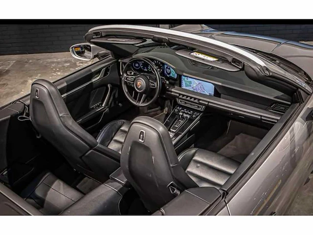Porsche 911 carrera cabrio 992.1 2021 automaat, 8072 - afbeelding 22 van  44