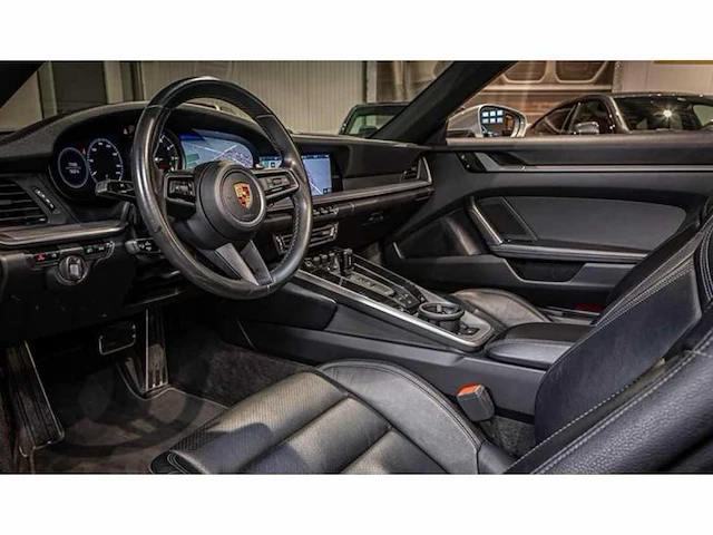 Porsche 911 carrera cabrio 992.1 2021 automaat, 8072 - afbeelding 27 van  44