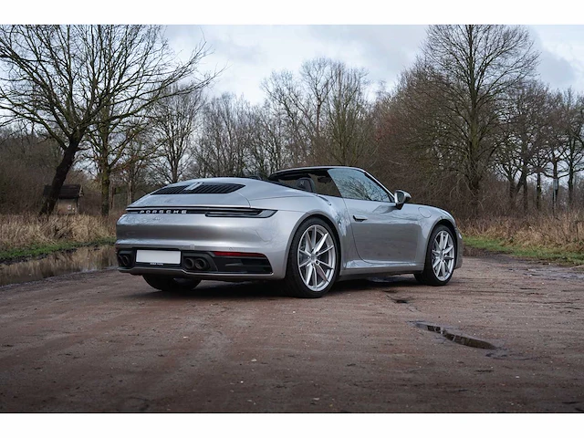 Porsche 911 carrera cabrio 992.1 2021 automaat, 8072 - afbeelding 41 van  44