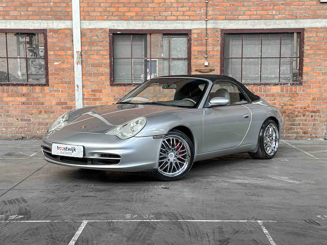 Porsche 911 carrera cabriolet 3.6 996 320pk 2003 youngtimer - afbeelding 1 van  40