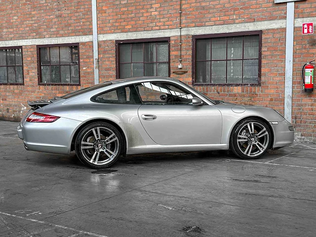 Porsche 911 carrera coupe 3.6 997 325pk 2004 youngtimer - afbeelding 3 van  32