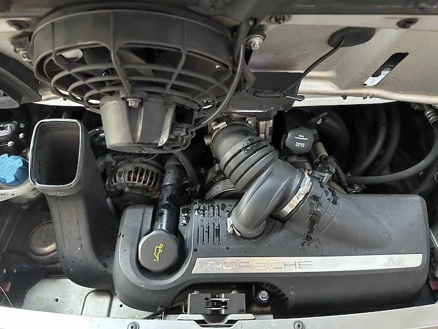 Porsche 911 carrera coupe 3.6 997 325pk 2004 youngtimer - afbeelding 19 van  59
