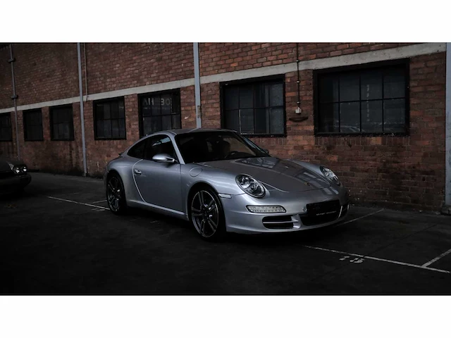 Porsche 911 carrera coupe 3.6 997 325pk 2004 youngtimer - afbeelding 52 van  59