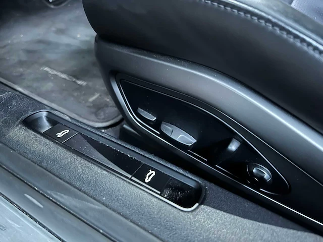 Porsche 911 carrera s 992 3.0 450pk 2020 (origineel-nl), nl-kenteken - afbeelding 42 van  65