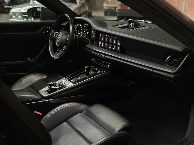 Porsche 911 carrera s 992 3.0 450pk 2020 (origineel-nl), nl-kenteken - afbeelding 49 van  65