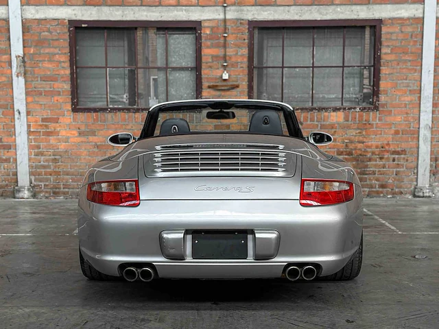 Porsche 911 carrera s cabriolet 3.8 997 (manual) 355pk 2006 youngtimer - afbeelding 15 van  39