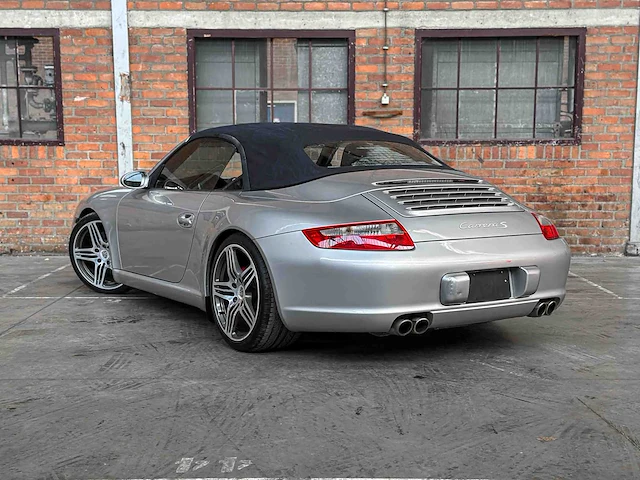 Porsche 911 carrera s cabriolet 3.8 997 (manual) 355pk 2006 youngtimer - afbeelding 18 van  39