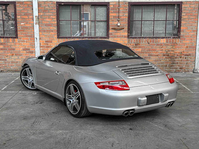 Porsche 911 carrera s cabriolet 3.8 997 (manual) 355pk 2006 youngtimer - afbeelding 19 van  39