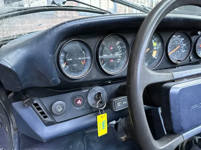 Porsche 911 targa 207pk 1985 -youngtimer- - afbeelding 9 van  27