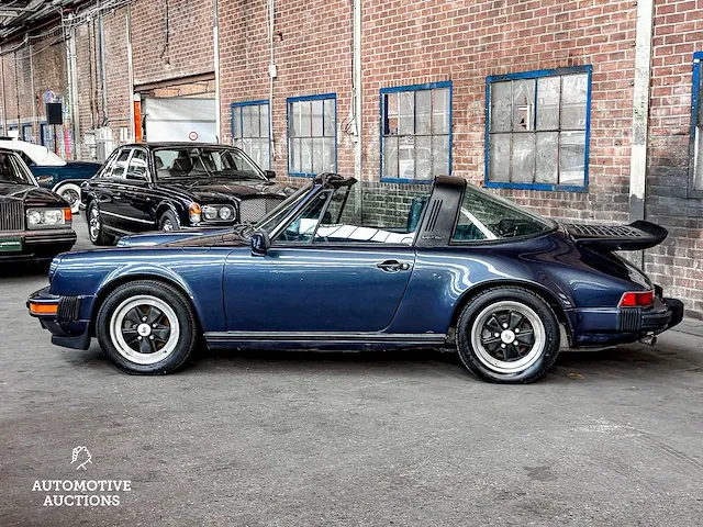 Porsche 911 targa 207pk 1985 -youngtimer- - afbeelding 24 van  27