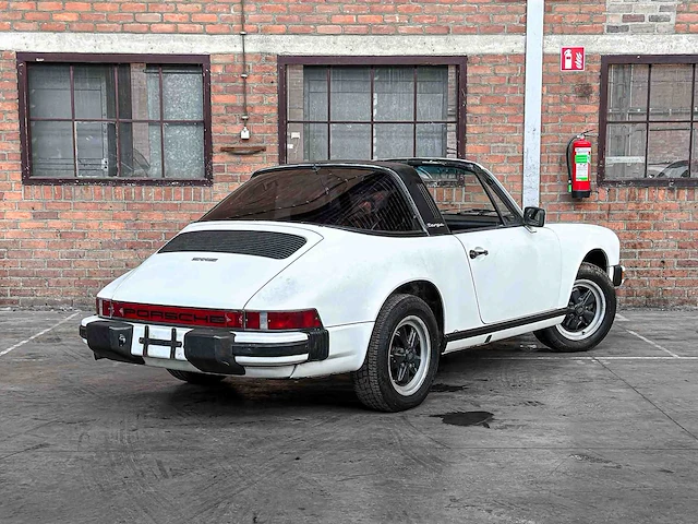 Porsche 911 targa 2.7 6-cilinder 1976 - afbeelding 4 van  34