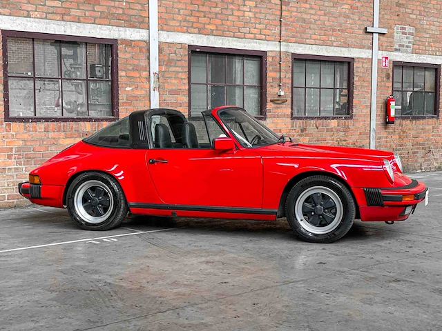 Porsche 911 targa 3.2 carrera 207pk 1985 - afbeelding 10 van  43