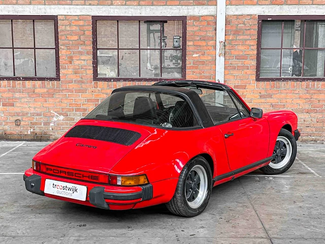 Porsche 911 targa 3.2 carrera 207pk 1985 - afbeelding 12 van  43