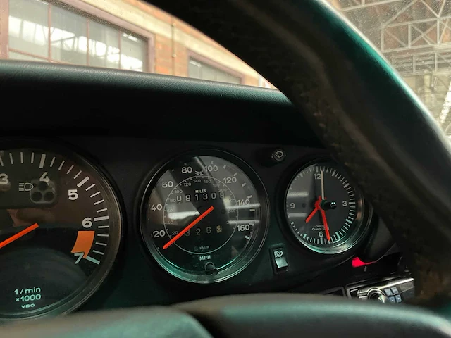 Porsche 911 targa 3.2 carrera 207pk 1985 - afbeelding 26 van  43