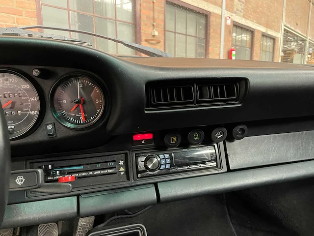 Porsche 911 targa 3.2 carrera 207pk 1985 - afbeelding 27 van  43