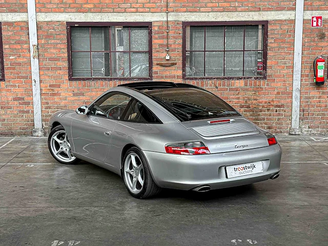 Porsche 911 targa 996 3.6 (manual) 320pk 2003 youngtimer - afbeelding 8 van  43