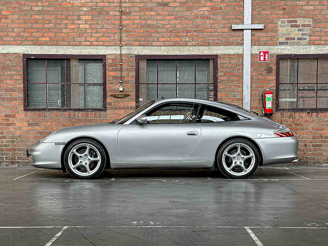 Porsche 911 targa 996 3.6 (manual) 320pk 2003 youngtimer - afbeelding 9 van  43
