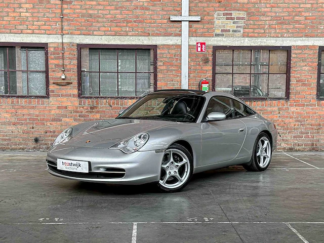 Porsche 911 targa 996 3.6 (manual) 320pk 2003 youngtimer - afbeelding 12 van  43