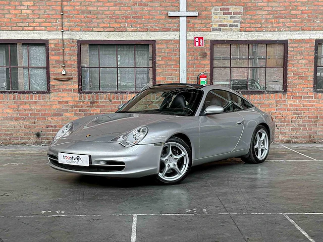 Porsche 911 targa 996 3.6 (manual) 320pk 2003 youngtimer - afbeelding 23 van  43