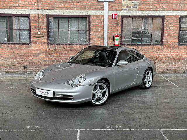 Porsche 911 targa 996 3.6 (manual) 320pk 2003 youngtimer - afbeelding 34 van  43