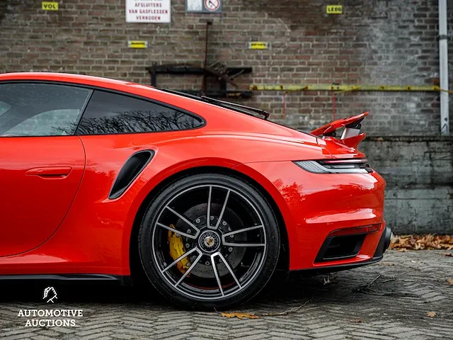 Porsche 911 turbo s 992 3.8 sport-chrono 650pk 2020 -carbon-, s-384-vh - afbeelding 41 van  90