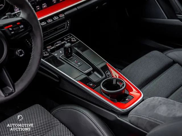 Porsche 911 turbo s 992 3.8 sport-chrono 650pk 2020 -carbon-, s-384-vh - afbeelding 50 van  90