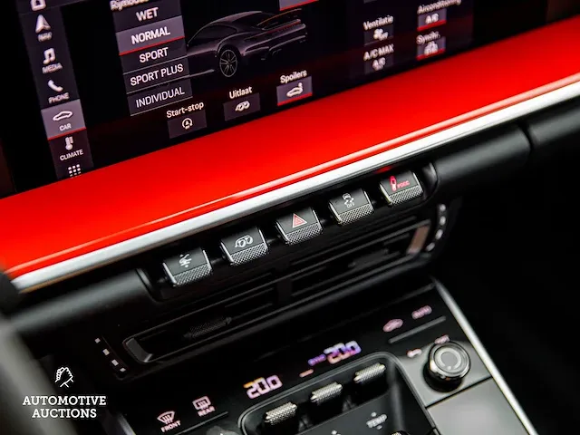 Porsche 911 turbo s 992 3.8 sport-chrono 650pk 2020 -carbon-, s-384-vh - afbeelding 54 van  90