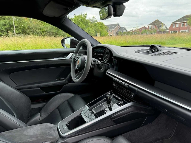 Porsche 911/992 3.0 carrera 4 s ceramic full options g-918-fl! - afbeelding 2 van  29