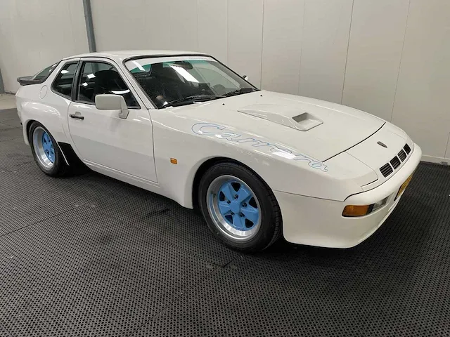 Porsche 924 oldtimer - 1979 - afbeelding 30 van  41
