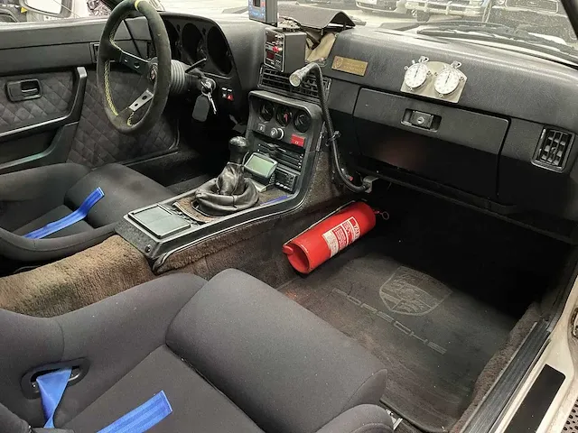 Porsche 924 oldtimer - 1979 - afbeelding 6 van  41