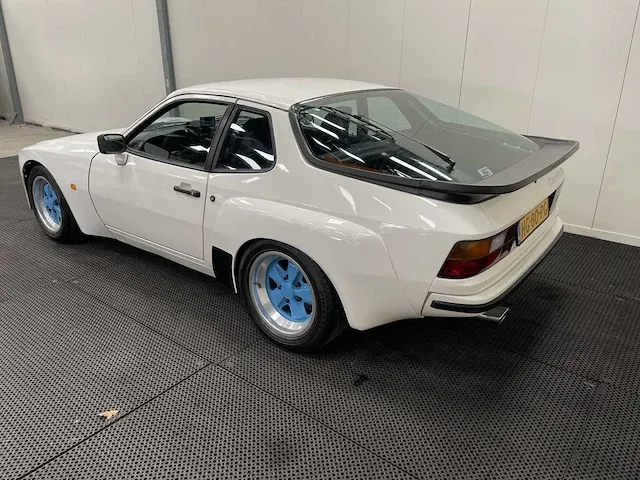 Porsche 924 oldtimer - 1979 - afbeelding 37 van  41